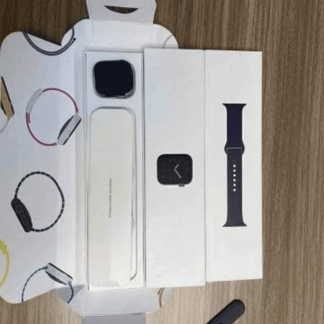 HT99 Apple Logo